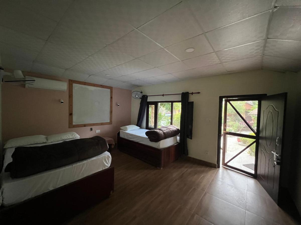 Bardia Wildlife Resort Bardiya Екстер'єр фото